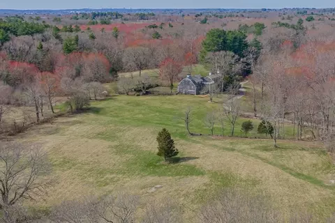 9 Maple St, Wenham, MA 01984 photo 2