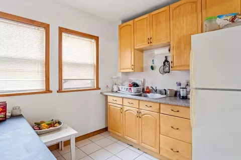 21 Bryant St, Everett, MA 02149 photo 5