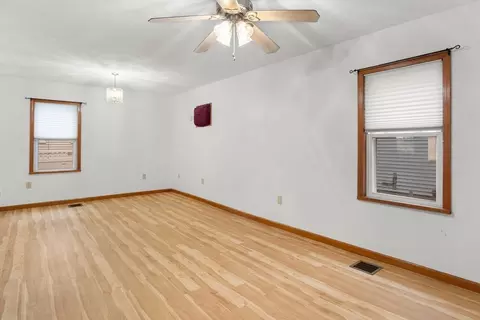 21 Bryant St, Everett, MA 02149 photo 32