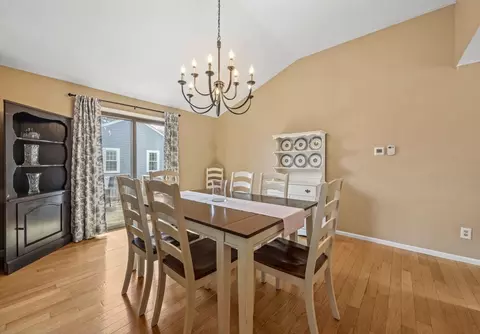 25 Clover Ln, Mashpee, MA 02649 photo 9