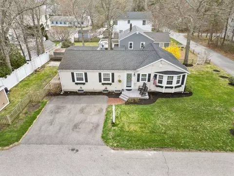 25 Clover Ln, Mashpee, MA 02649 photo 25