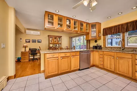 10 First Ave, Easthampton, MA 01027 photo 11