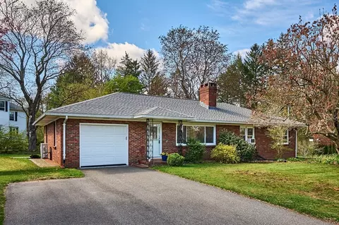 10 First Ave, Easthampton, MA 01027