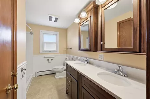 Bath - 42 Sandra Rd, Easthampton, MA 01027 photo 1 of 1