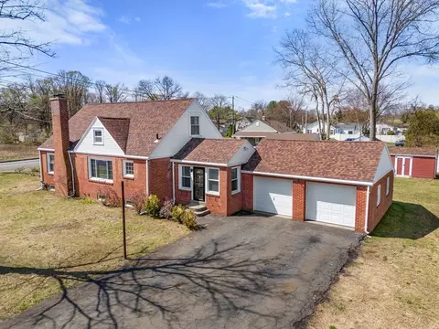 646 Mill St, Feeding Hills, MA 01030