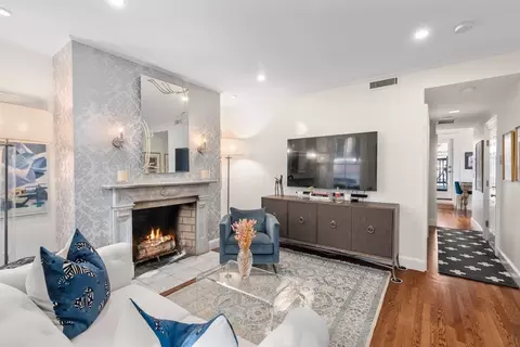 58 Temple St #3, Boston, MA 02114