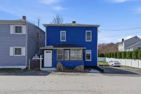 42 Fay St, Seekonk, MA 02771