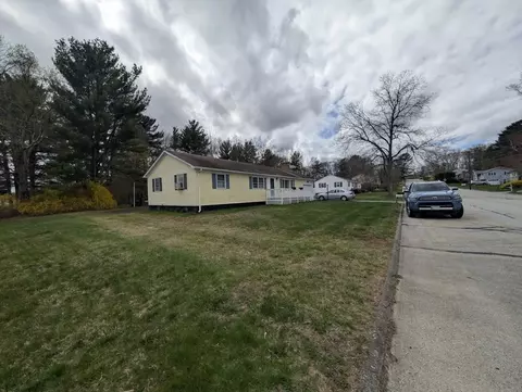 Exterior - 16 Pinewood Dr, Webster, MA 01570 photo 5 of 8