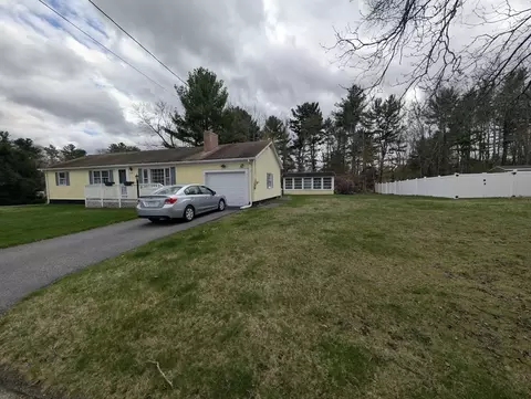 Exterior - 16 Pinewood Dr, Webster, MA 01570 photo 8 of 8