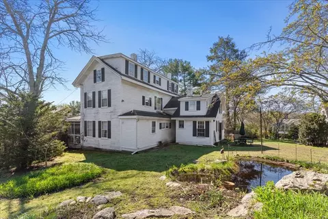 1069 Central Ave, Needham, MA 02492 photo 5