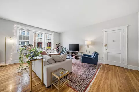 36 St Paul St # A, Brookline, MA 02446