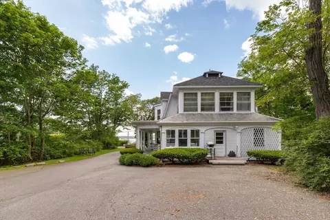 Exterior - 28 Eastern Point Rd, Gloucester, MA 01930 photo 2 of 5