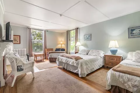 Bedroom - 28 Eastern Point Rd, Gloucester, MA 01930 photo 6 of 12
