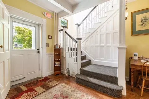 Entry Way - 28 Eastern Point Rd, Gloucester, MA 01930 photo 3 of 5