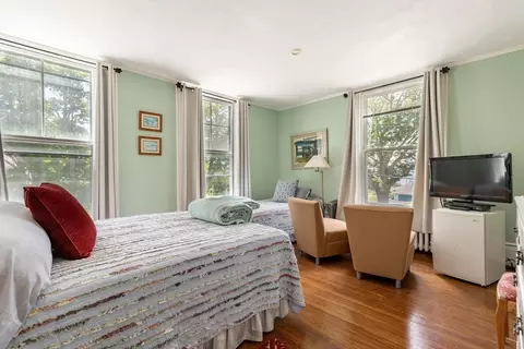Bedroom - 28 Eastern Point Rd, Gloucester, MA 01930 photo 5 of 12