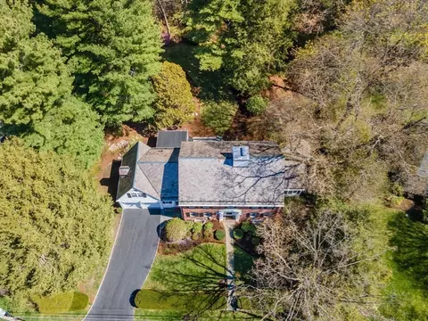 35 Arnold Rd, Wellesley, MA 02481 photo 24