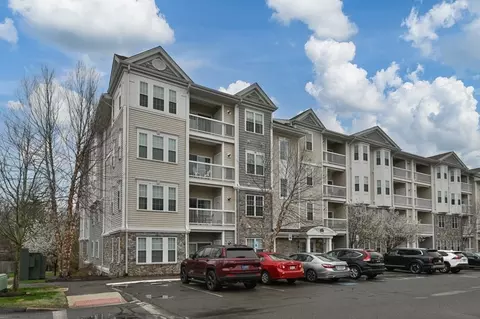57 Augustus Ct #1010, Reading, MA 01867