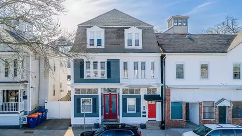 1387-1389 Purchase St, New Bedford, MA 02740