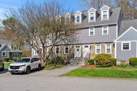 34 Merrimack Meadows Ln #34, Tewksbury, MA 01876