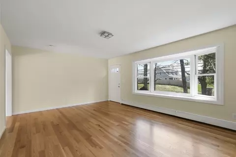 49 Onset Ave, Buzzards Bay, MA 02532 photo 4