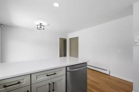49 Onset Ave, Buzzards Bay, MA 02532 photo 11