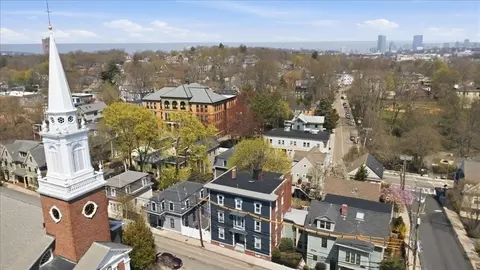 96 Seaverns Ave #1, Boston, MA 02130