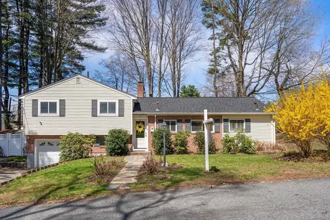 71 Delmar Ave, Framingham, MA 01701