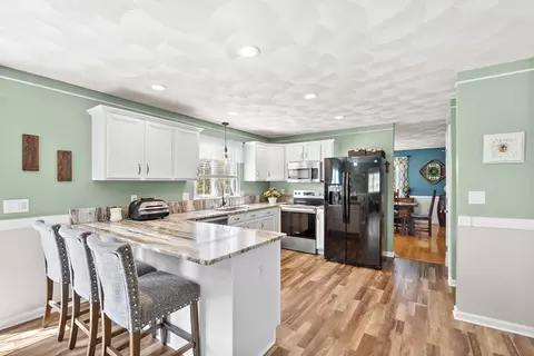 Kitchen - 16 Alan Rd, Hudson, MA 01749 photo 3 of 3