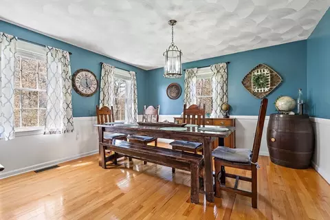 Dining - 16 Alan Rd, Hudson, MA 01749 photo 1 of 2