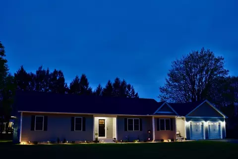 17 Brodeur Ave, Webster, MA 01570 photo 4