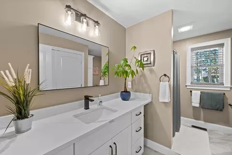 17 Brodeur Ave, Webster, MA 01570 photo 27