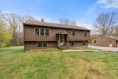 349 Leadmine Rd, Sturbridge, MA 01518