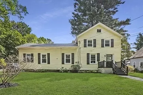 29 Bennett Ln, Lancaster, MA 01523