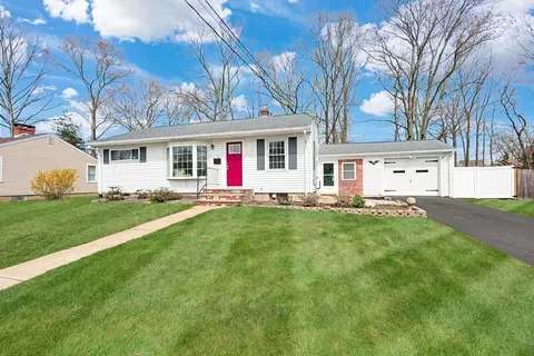 18 Roland Baxter Rd, North Attleboro, MA 02760