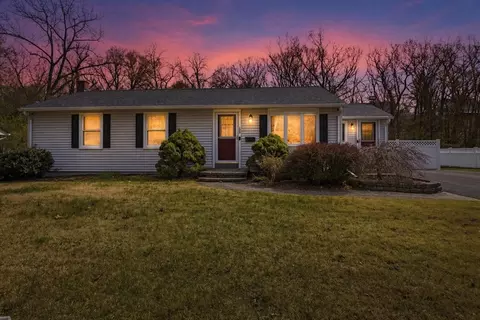 133 Boyce St, Auburn, MA 01501