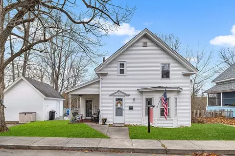 63 Hampstead Pl, Athol, MA 01331