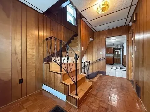 Entry Way - 159 Jefferson Ave, Everett, MA 02149 photo 2 of 2