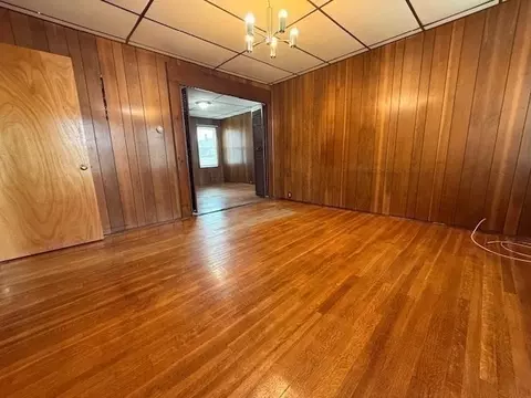 Living - 159 Jefferson Ave, Everett, MA 02149 photo 5 of 5