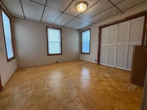 Living - 159 Jefferson Ave, Everett, MA 02149 photo 3 of 5