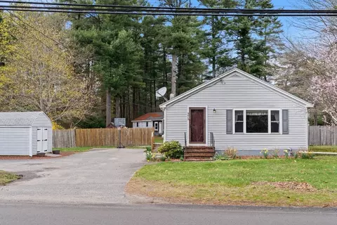 37 Anderson Ave, Middleboro, MA 02346