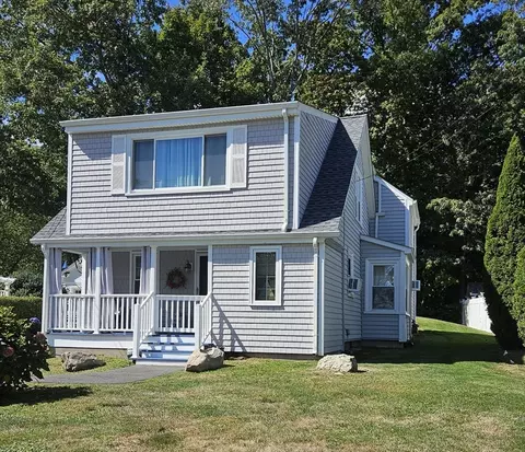 341 Seaview Ave, Swansea, MA 02777