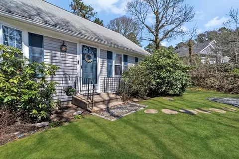 5 Maple Ln, Brewster, MA 02631 photo 2