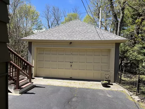 55 Beechmont St, Worcester, MA 01609 photo 29
