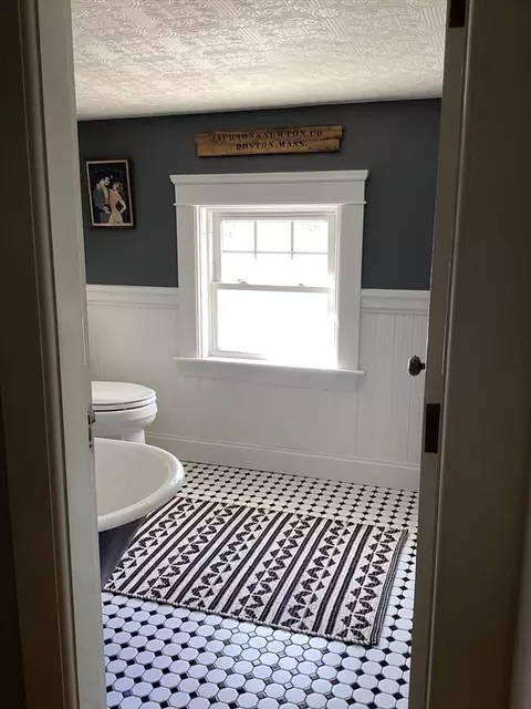 55 Beechmont St, Worcester, MA 01609 photo 24