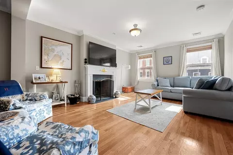 57 High St #2, Boston, MA 02129
