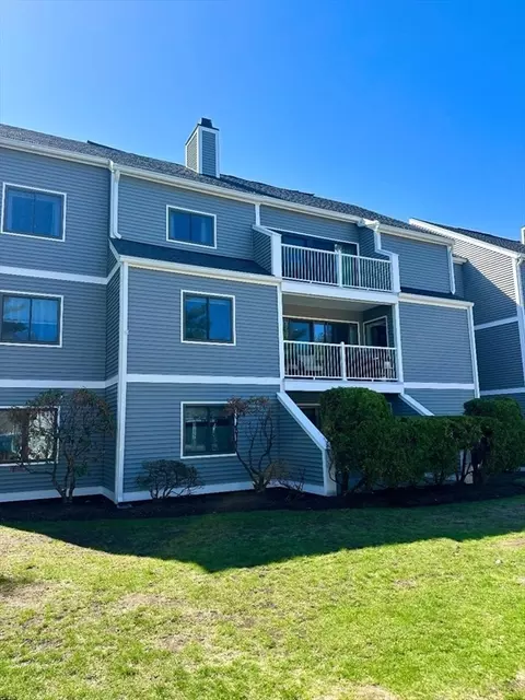 1100 Salem St #36, Lynnfield, MA 01940