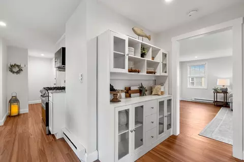 40 Middle St #3A, Gloucester, MA 01930 photo 4