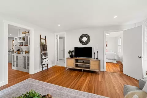 40 Middle St #3A, Gloucester, MA 01930 photo 5