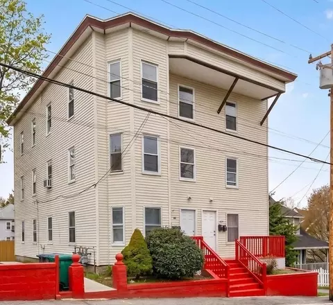 66-68 Clarendon St, Fitchburg, MA 01420