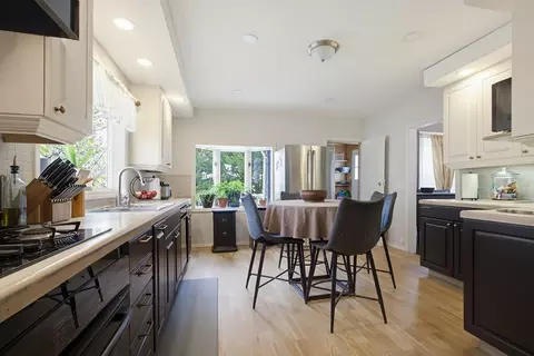 4 Hamill Rd, Worcester, MA 01602 photo 5